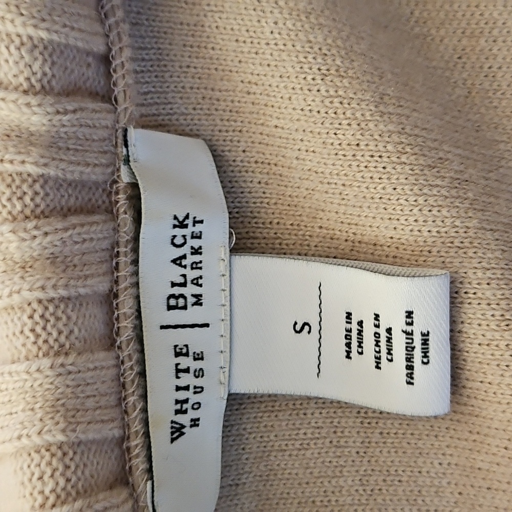 Chic Beige Cardigan with Button Accents - Picture 7 of 12